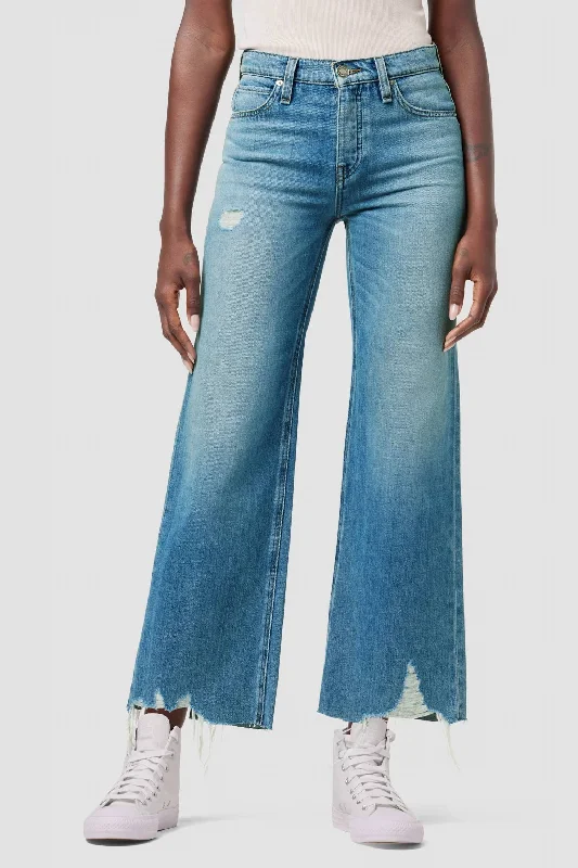 Rosie High-Rise Wide Leg Jean In Thunderforce Chic Faded Blue Jeans