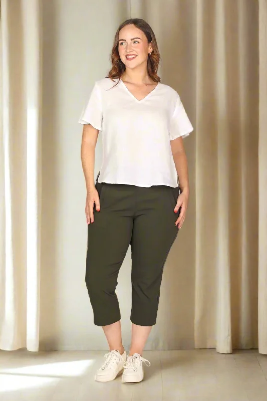 Petite Length Cropped Stretch Capri Pant in Bottle Green Soft Stretch Trousers