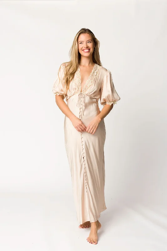 Honey Duster Maxi Dress in Dove Fashionable Layered Maxi Dress